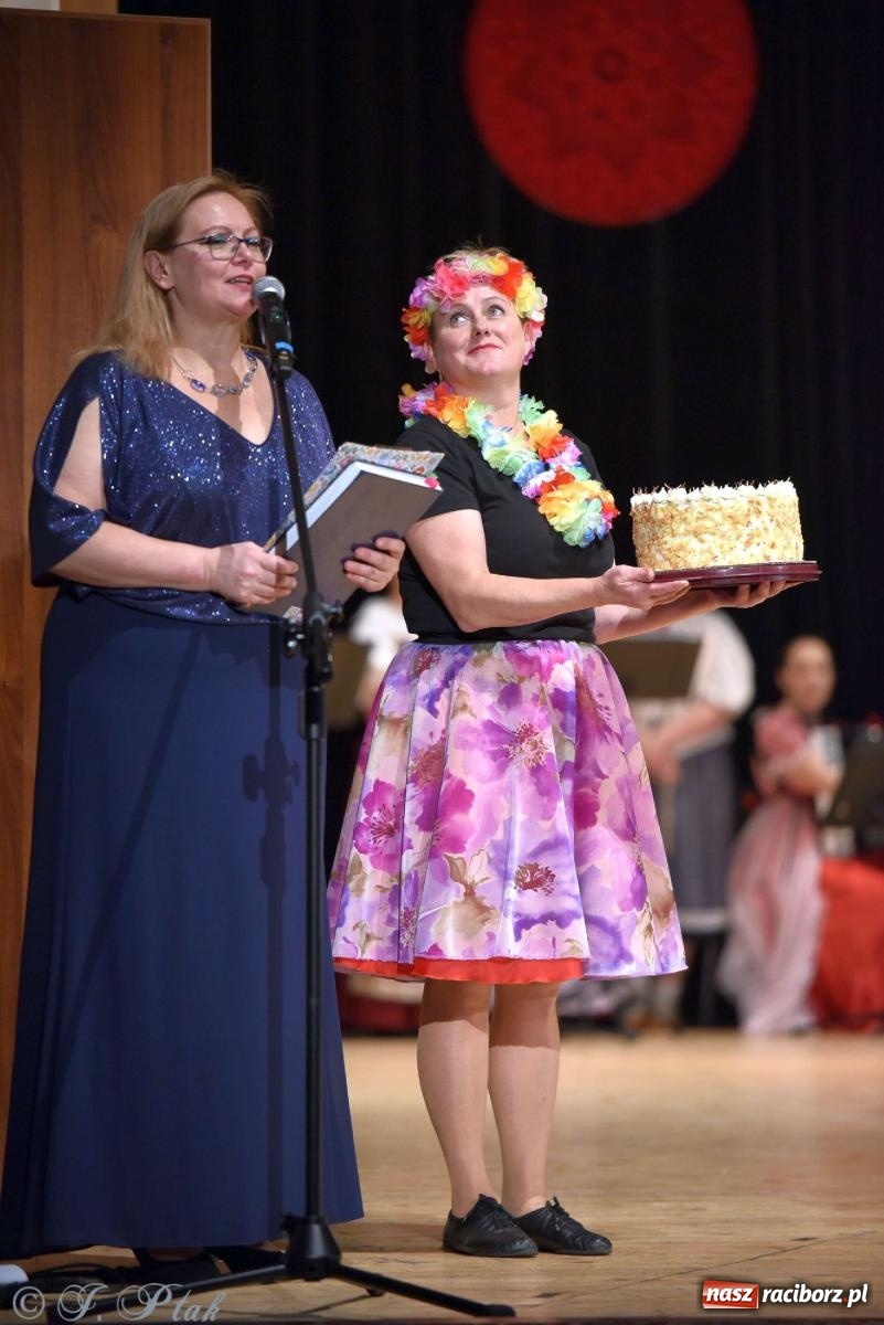 Zdjęcie w galerii na portalu naszraciborz.pl: Wspomnienia i życzenia. Ćwierć wieku ze Źródłem [FOTO i WIDEO] wiadomości z regionu