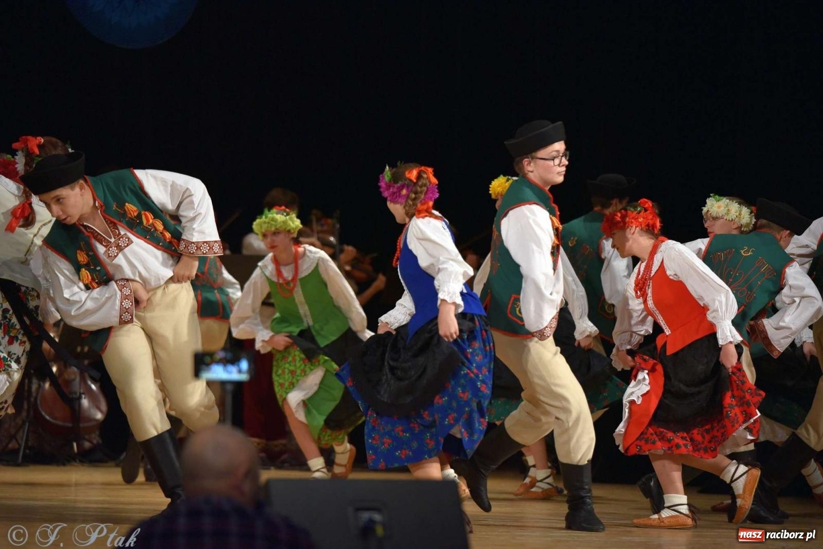 Zdjęcie w galerii na portalu naszraciborz.pl: Wspomnienia i życzenia. Ćwierć wieku ze Źródłem [FOTO i WIDEO] wiadomości z regionu