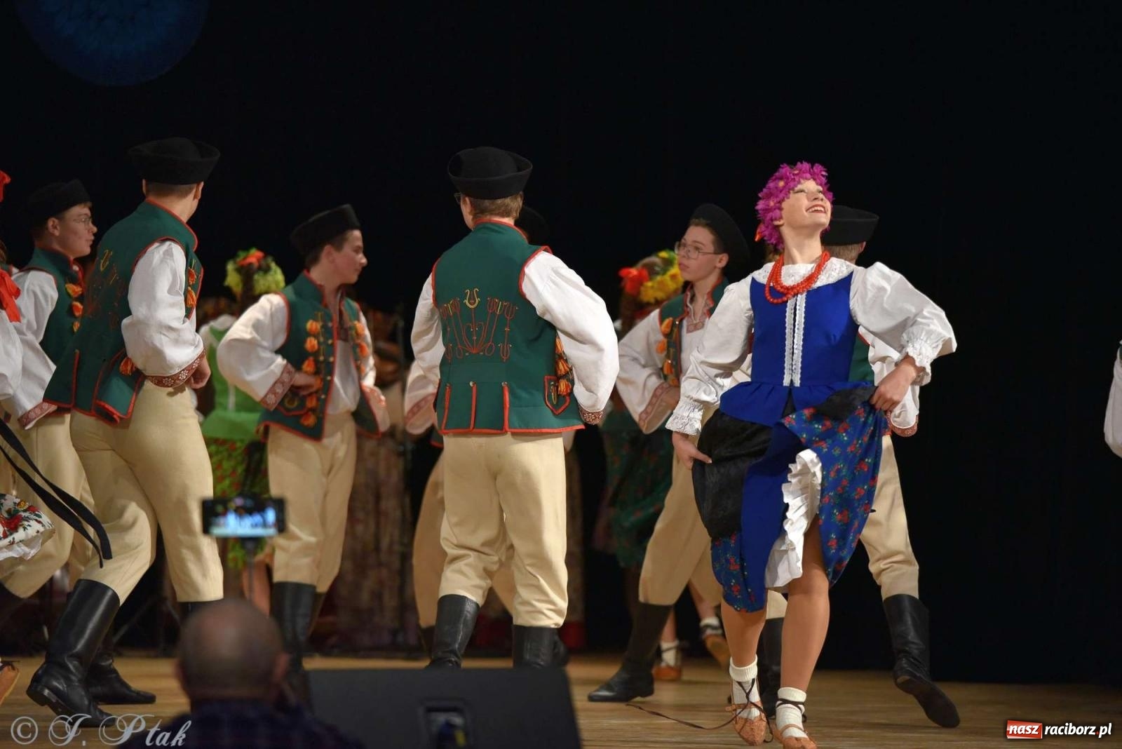 Zdjęcie w galerii na portalu naszraciborz.pl: Wspomnienia i życzenia. Ćwierć wieku ze Źródłem [FOTO i WIDEO] wiadomości z regionu