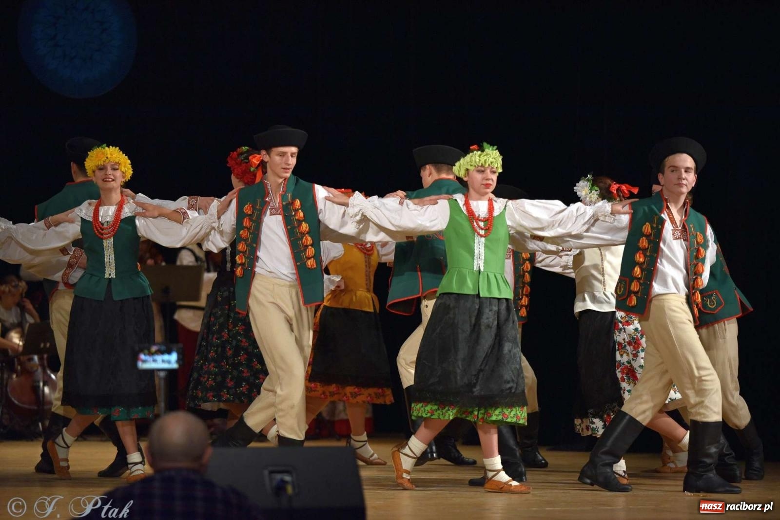 Zdjęcie w galerii na portalu naszraciborz.pl: Wspomnienia i życzenia. Ćwierć wieku ze Źródłem [FOTO i WIDEO] wiadomości z regionu