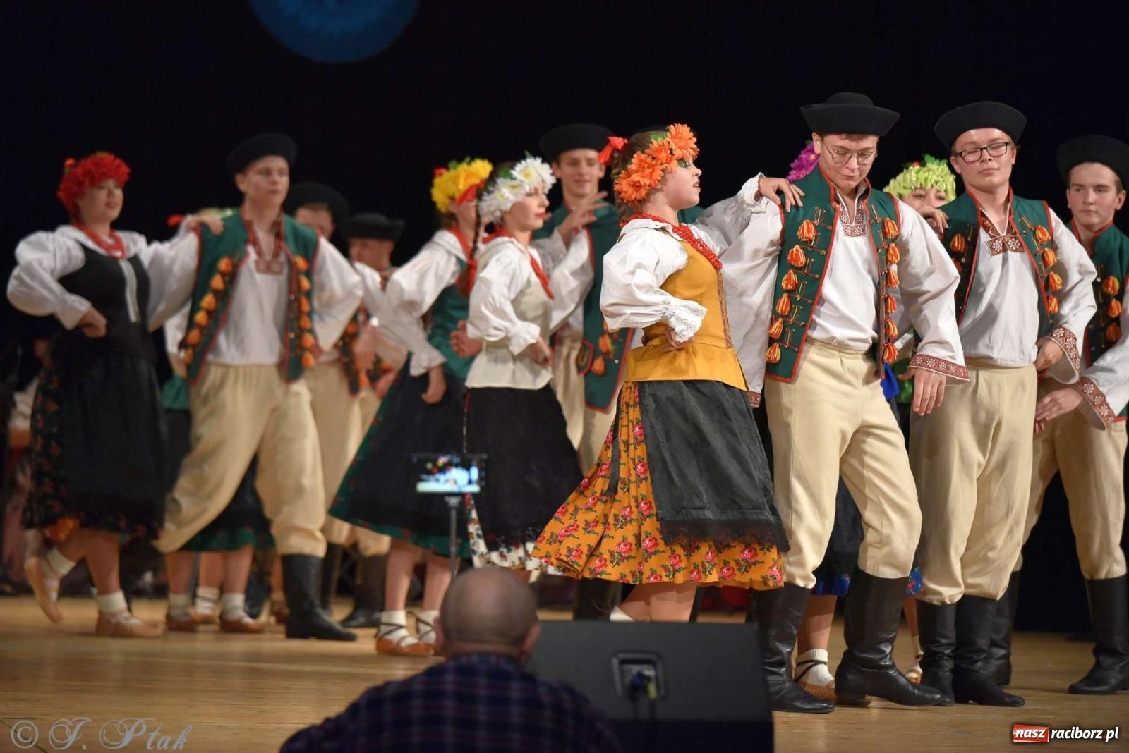 Zdjęcie w galerii na portalu naszraciborz.pl: Wspomnienia i życzenia. Ćwierć wieku ze Źródłem [FOTO i WIDEO] wiadomości z regionu