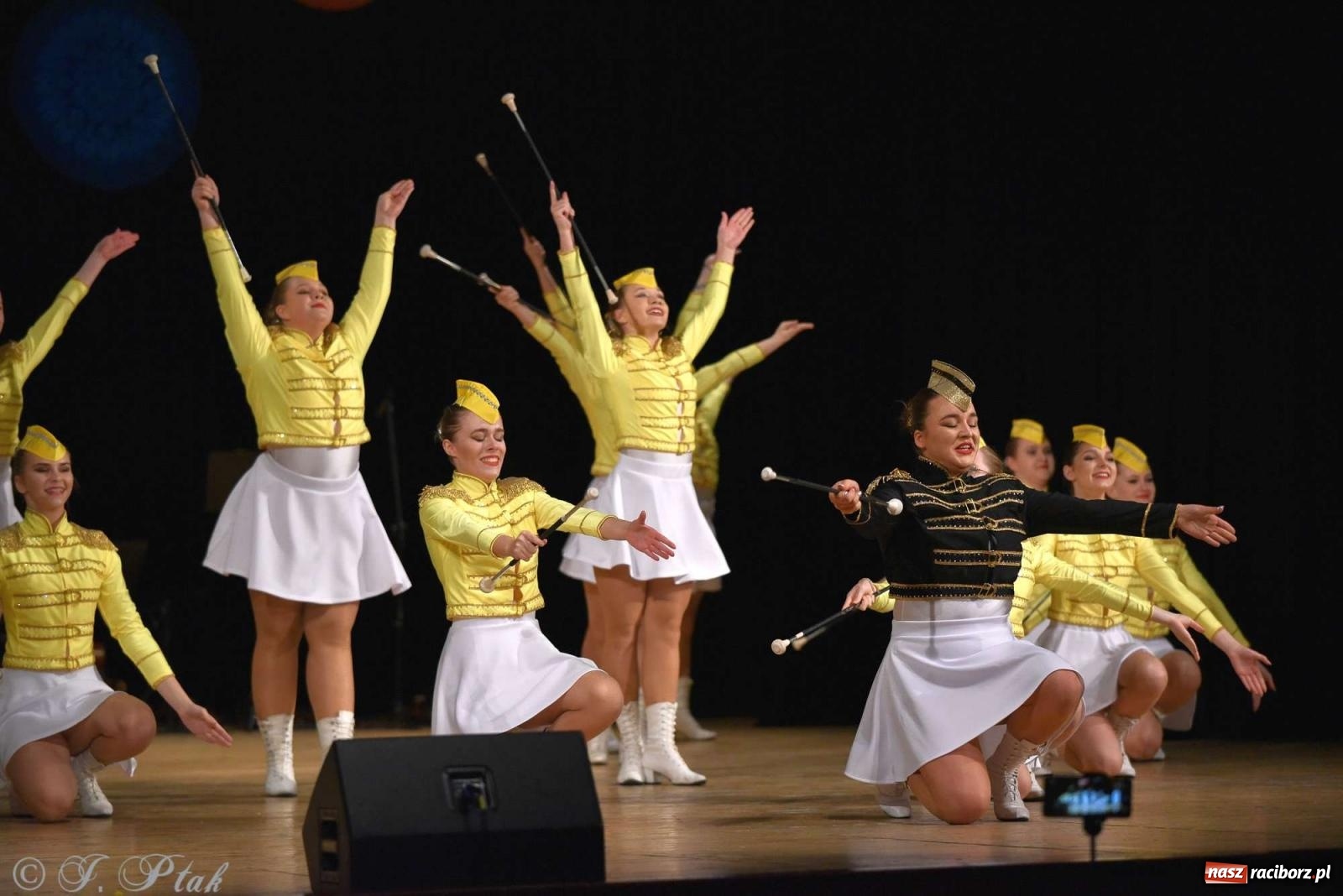 Zdjęcie w galerii na portalu naszraciborz.pl: Wspomnienia i życzenia. Ćwierć wieku ze Źródłem [FOTO i WIDEO] wiadomości z regionu