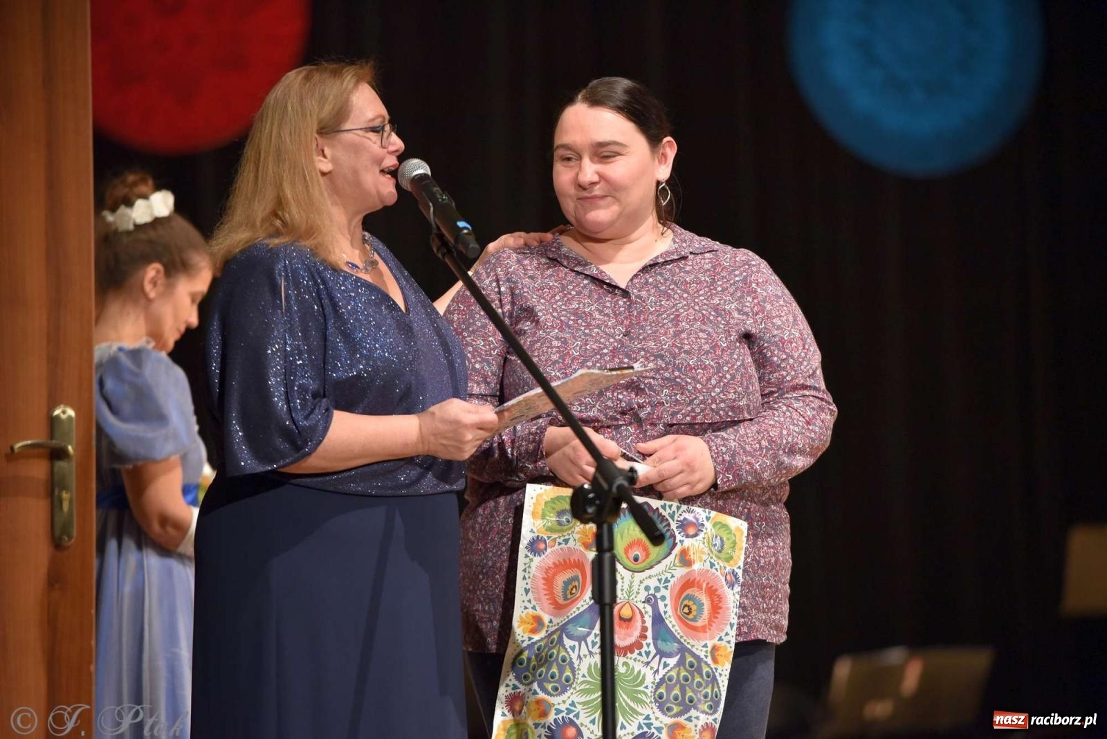 Zdjęcie w galerii na portalu naszraciborz.pl: Wspomnienia i życzenia. Ćwierć wieku ze Źródłem [FOTO i WIDEO] wiadomości z regionu