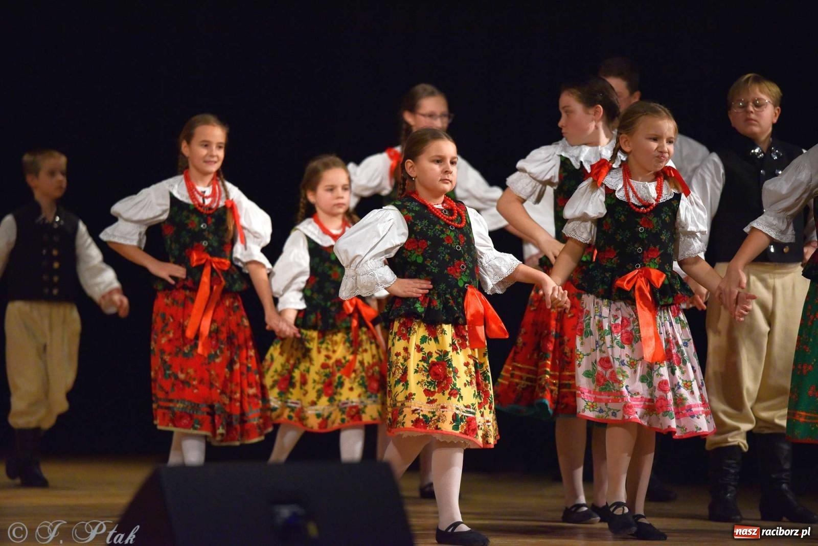 Zdjęcie w galerii na portalu naszraciborz.pl: Wspomnienia i życzenia. Ćwierć wieku ze Źródłem [FOTO i WIDEO] wiadomości z regionu