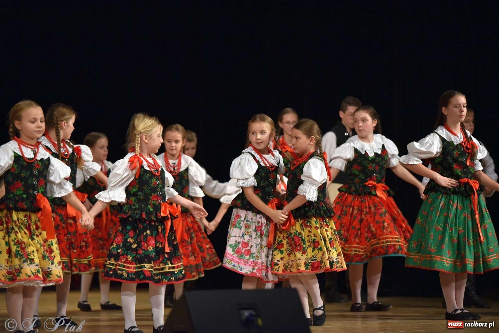 Zdjęcie w galerii na portalu naszraciborz.pl: Wspomnienia i życzenia. Ćwierć wieku ze Źródłem [FOTO i WIDEO] wiadomości z regionu