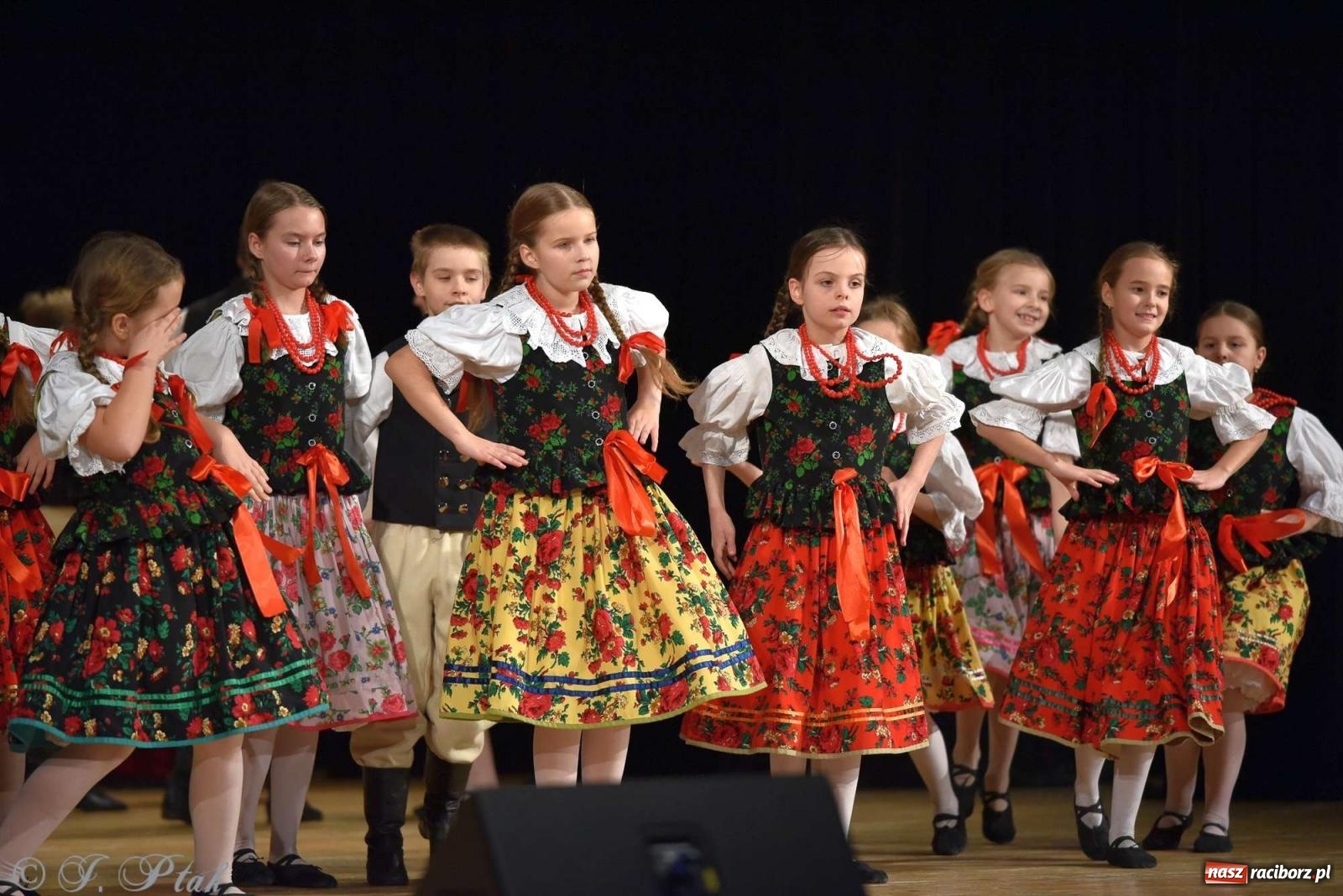 Zdjęcie w galerii na portalu naszraciborz.pl: Wspomnienia i życzenia. Ćwierć wieku ze Źródłem [FOTO i WIDEO] wiadomości z regionu