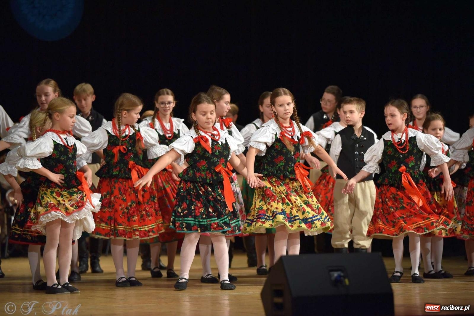 Zdjęcie w galerii na portalu naszraciborz.pl: Wspomnienia i życzenia. Ćwierć wieku ze Źródłem [FOTO i WIDEO] wiadomości z regionu