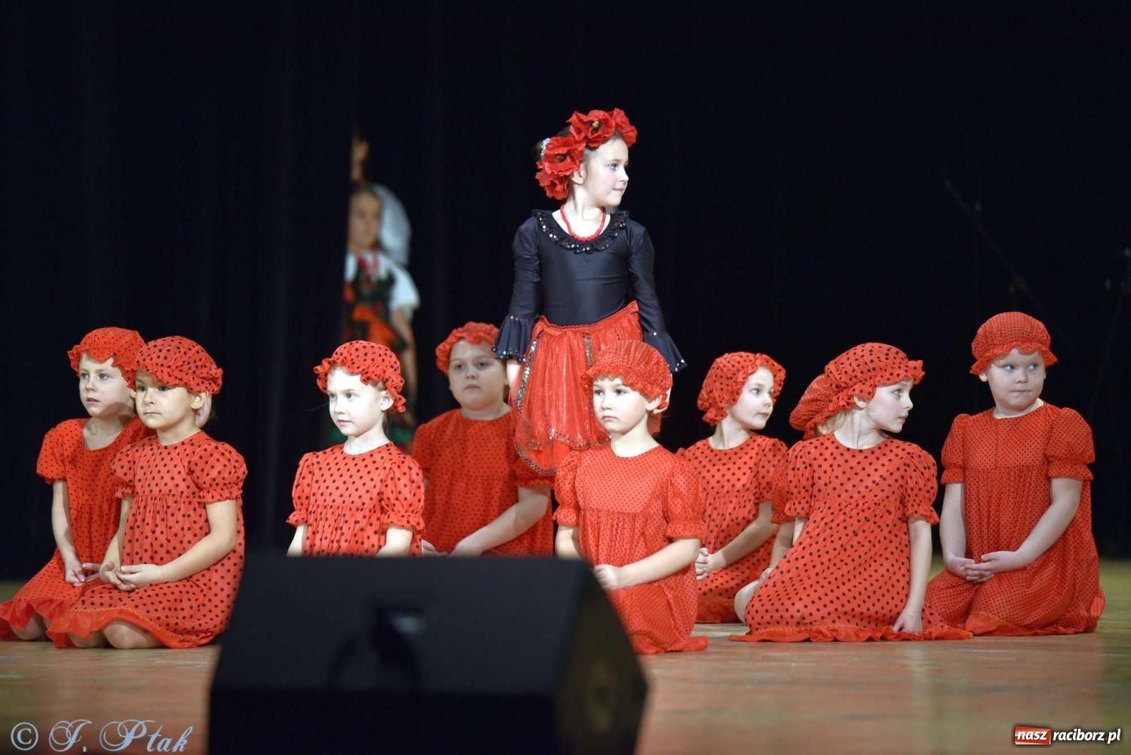 Zdjęcie w galerii na portalu naszraciborz.pl: Wspomnienia i życzenia. Ćwierć wieku ze Źródłem [FOTO i WIDEO] wiadomości z regionu