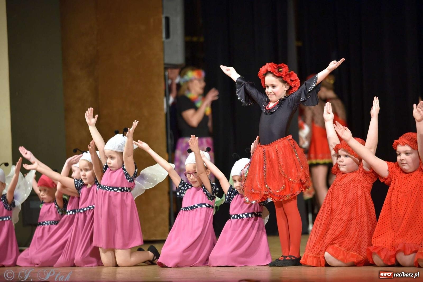 Zdjęcie w galerii na portalu naszraciborz.pl: Wspomnienia i życzenia. Ćwierć wieku ze Źródłem [FOTO i WIDEO] wiadomości z regionu