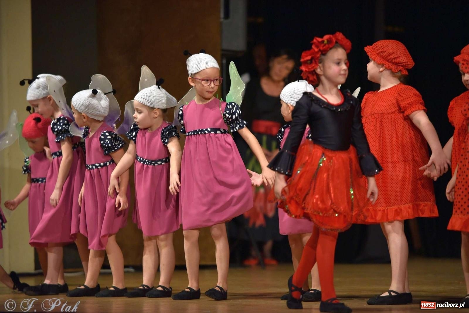 Zdjęcie w galerii na portalu naszraciborz.pl: Wspomnienia i życzenia. Ćwierć wieku ze Źródłem [FOTO i WIDEO] wiadomości z regionu