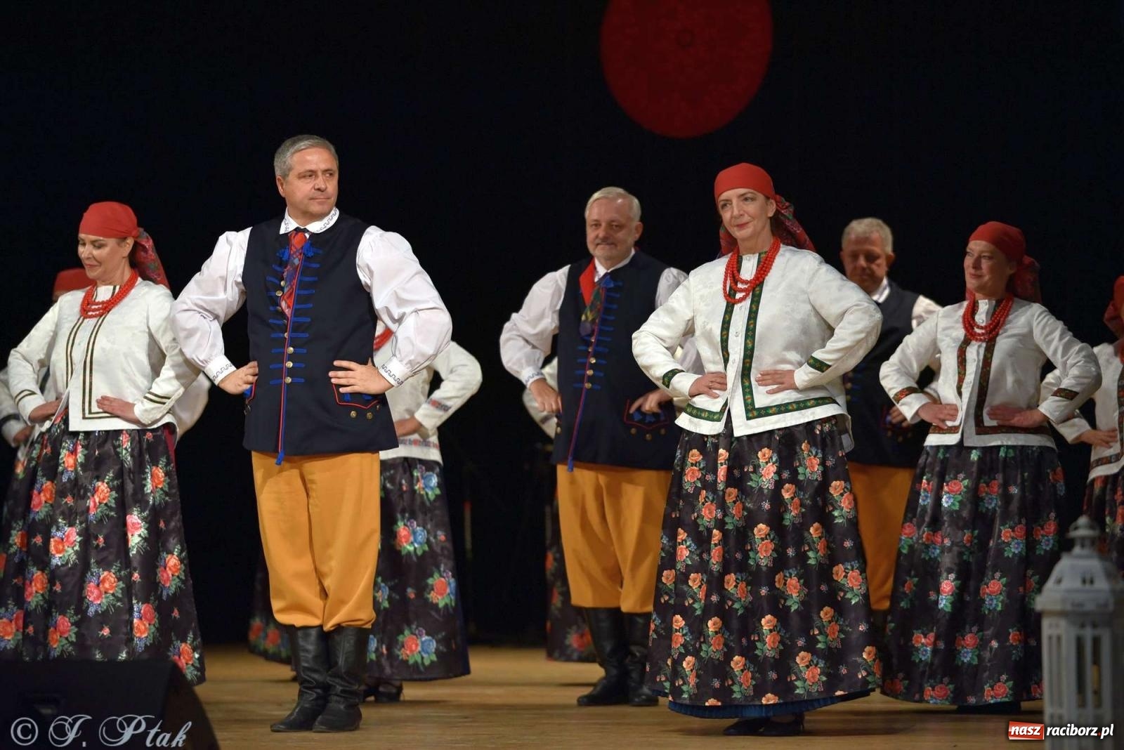 Zdjęcie w galerii na portalu naszraciborz.pl: Wspomnienia i życzenia. Ćwierć wieku ze Źródłem [FOTO i WIDEO] wiadomości z regionu