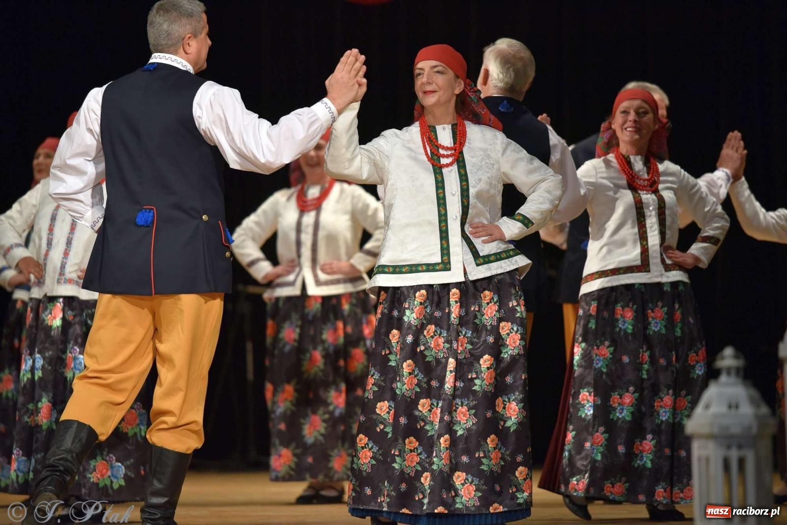 Zdjęcie w galerii na portalu naszraciborz.pl: Wspomnienia i życzenia. Ćwierć wieku ze Źródłem [FOTO i WIDEO] wiadomości z regionu
