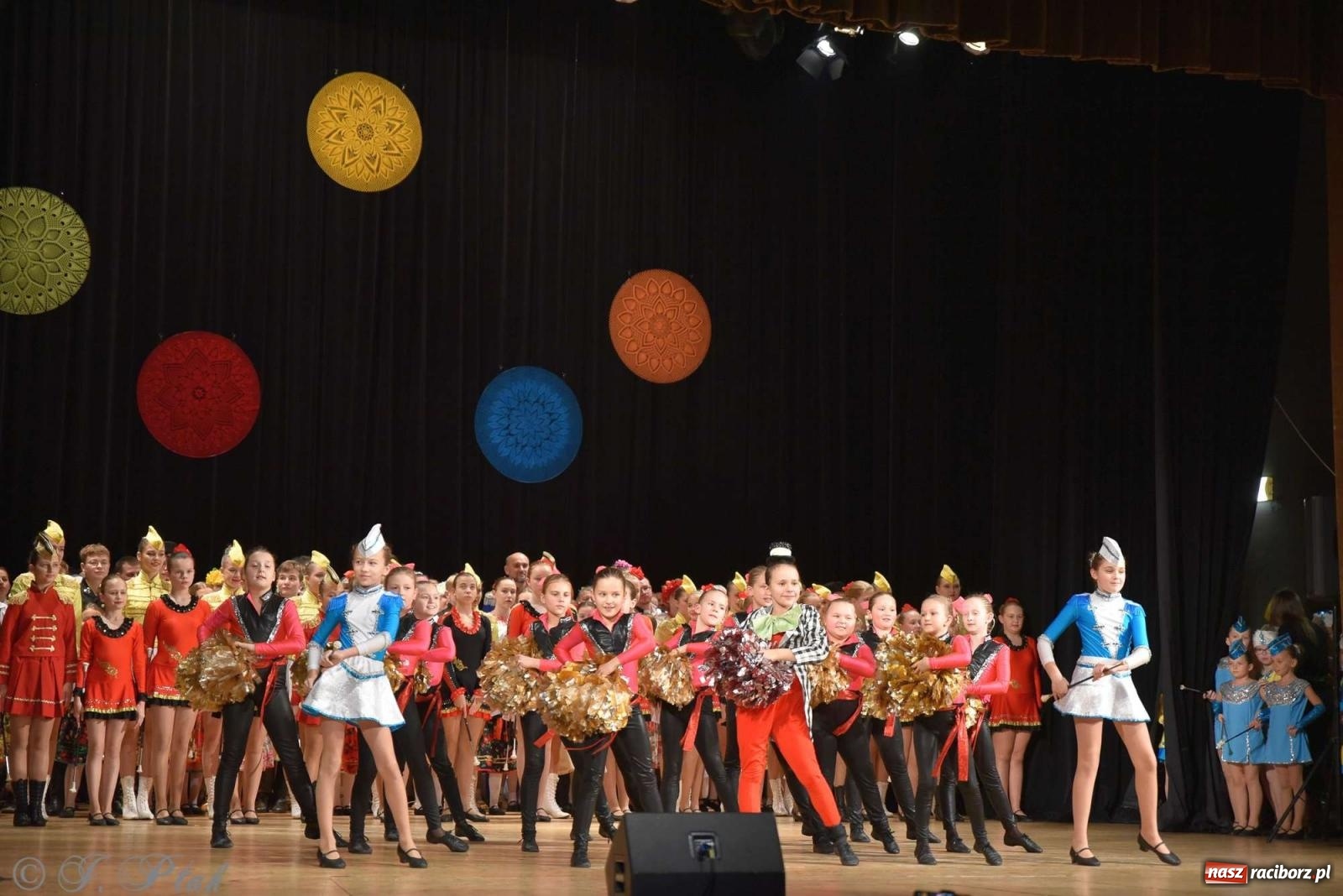 Zdjęcie w galerii na portalu naszraciborz.pl: Wspomnienia i życzenia. Ćwierć wieku ze Źródłem [FOTO i WIDEO] wiadomości z regionu