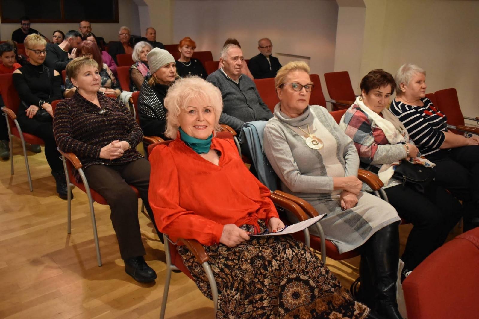 Zdjęcie w galerii na portalu naszraciborz.pl: Grudniowe refleksje… – przedświąteczne widowisko na zamku wiadomości z regionu