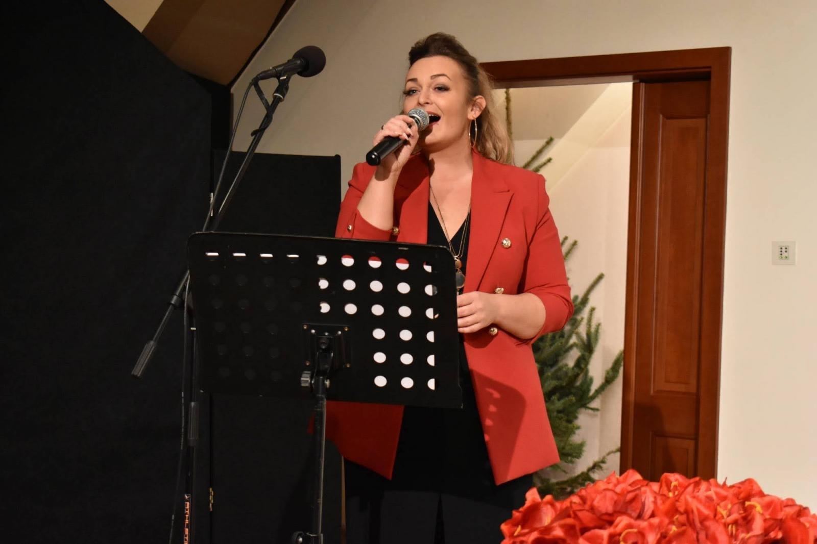 Zdjęcie w galerii na portalu naszraciborz.pl: Grudniowe refleksje… – przedświąteczne widowisko na zamku wiadomości z regionu