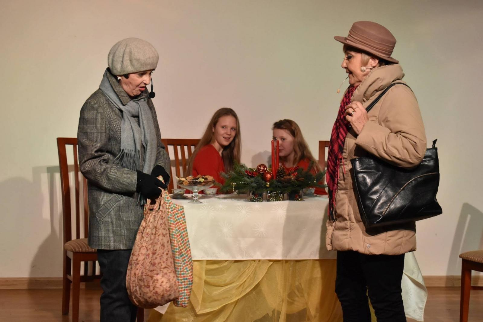 Zdjęcie w galerii na portalu naszraciborz.pl: Grudniowe refleksje… – przedświąteczne widowisko na zamku wiadomości z regionu