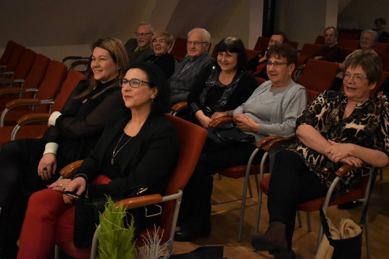 Zdjęcie w galerii na portalu naszraciborz.pl: Grudniowe refleksje… – przedświąteczne widowisko na zamku wiadomości z regionu