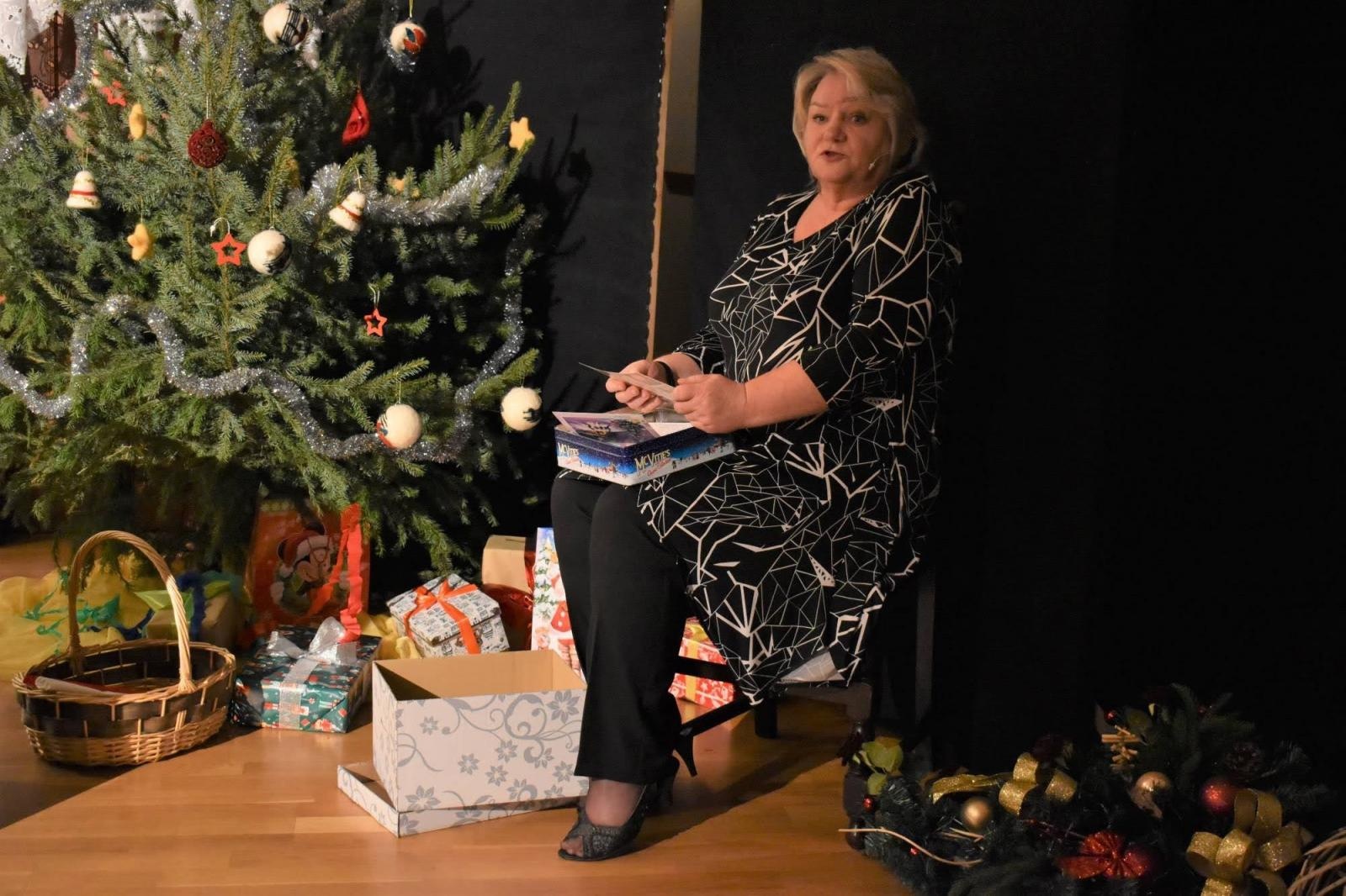 Zdjęcie w galerii na portalu naszraciborz.pl: Grudniowe refleksje… – przedświąteczne widowisko na zamku wiadomości z regionu