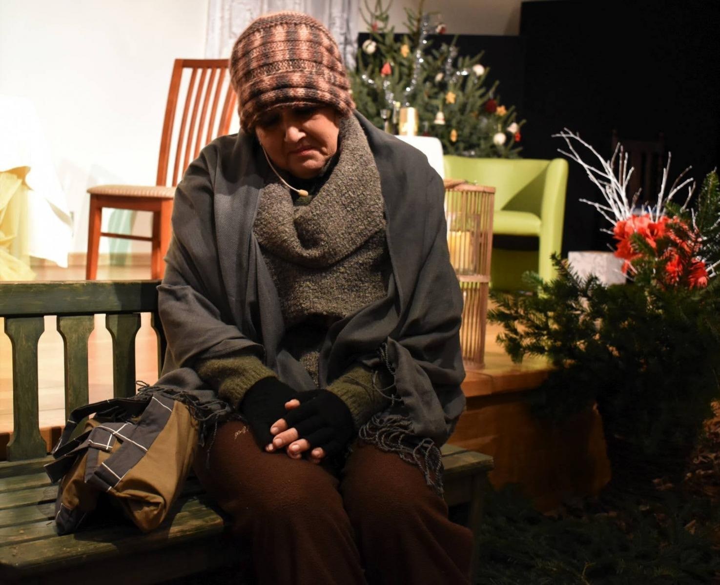 Zdjęcie w galerii na portalu naszraciborz.pl: Grudniowe refleksje… – przedświąteczne widowisko na zamku wiadomości z regionu