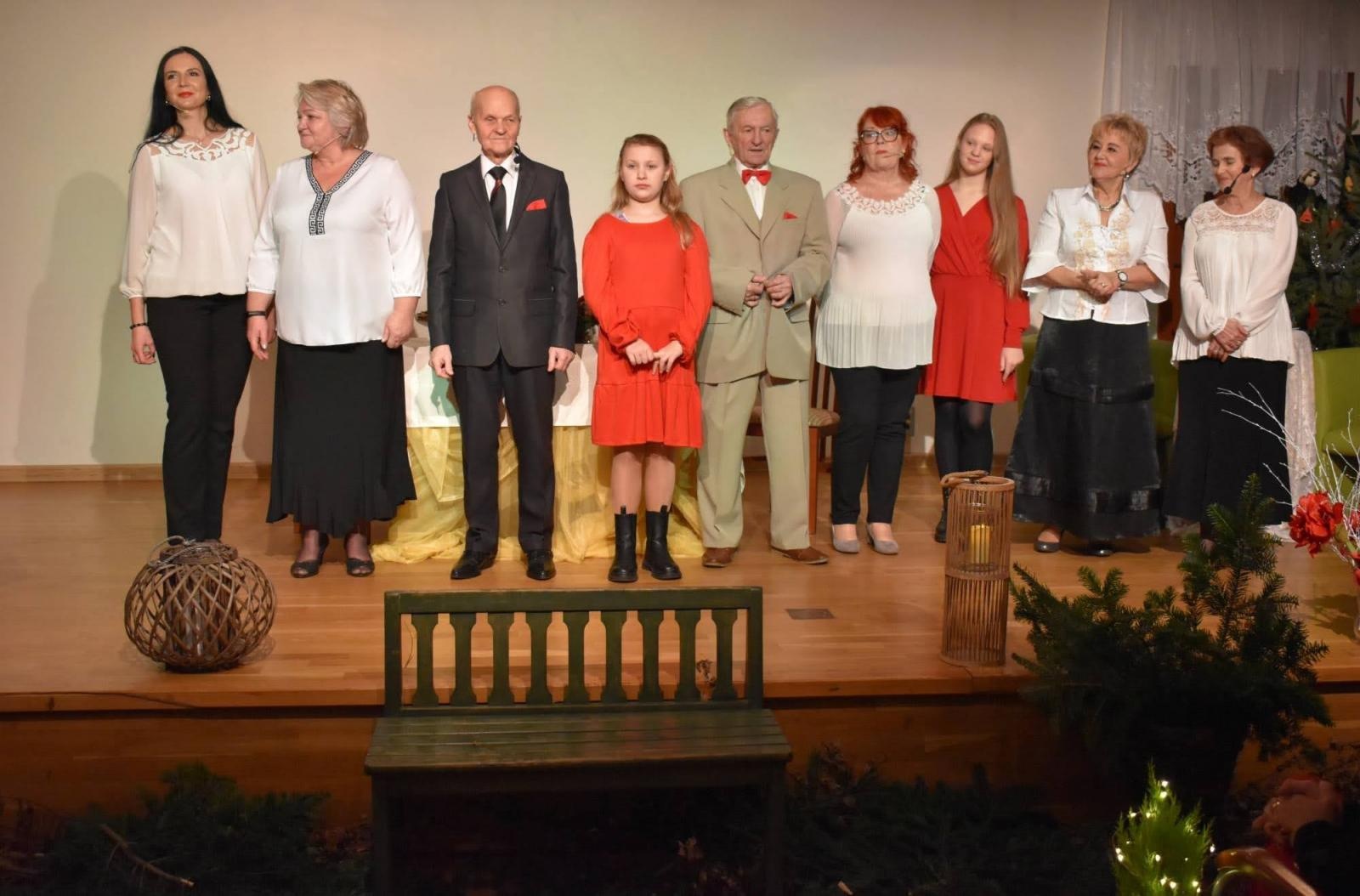 Zdjęcie w galerii na portalu naszraciborz.pl: Grudniowe refleksje… – przedświąteczne widowisko na zamku wiadomości z regionu