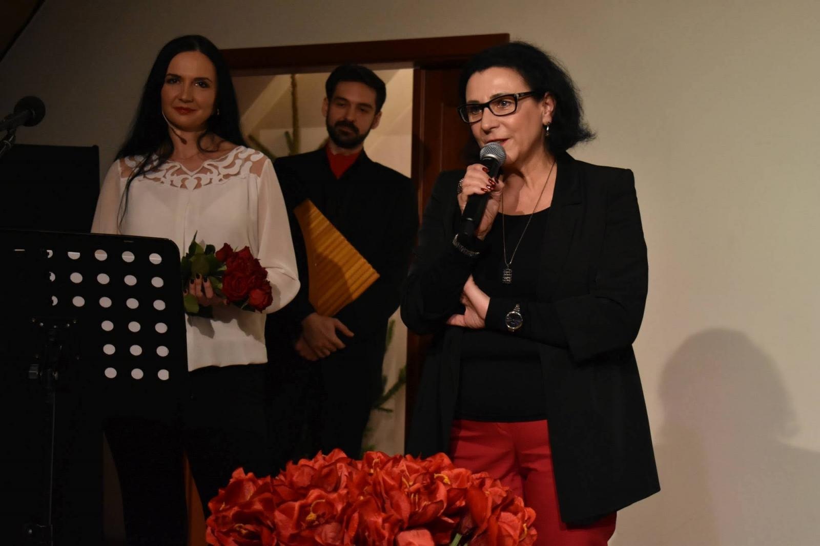 Zdjęcie w galerii na portalu naszraciborz.pl: Grudniowe refleksje… – przedświąteczne widowisko na zamku wiadomości z regionu