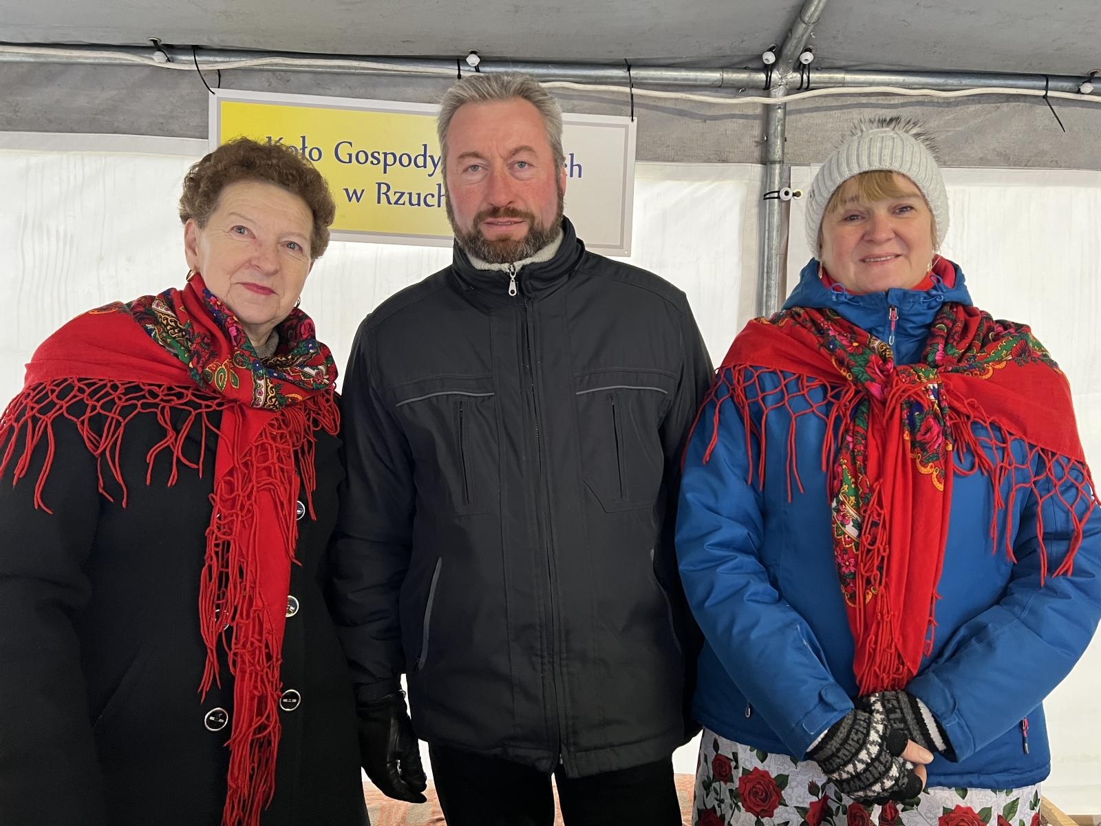 Zdjęcie w galerii na portalu naszraciborz.pl: Kornowacki kiermasz w iście zimowej aurze [FOTO i WIDEO] wiadomości z regionu