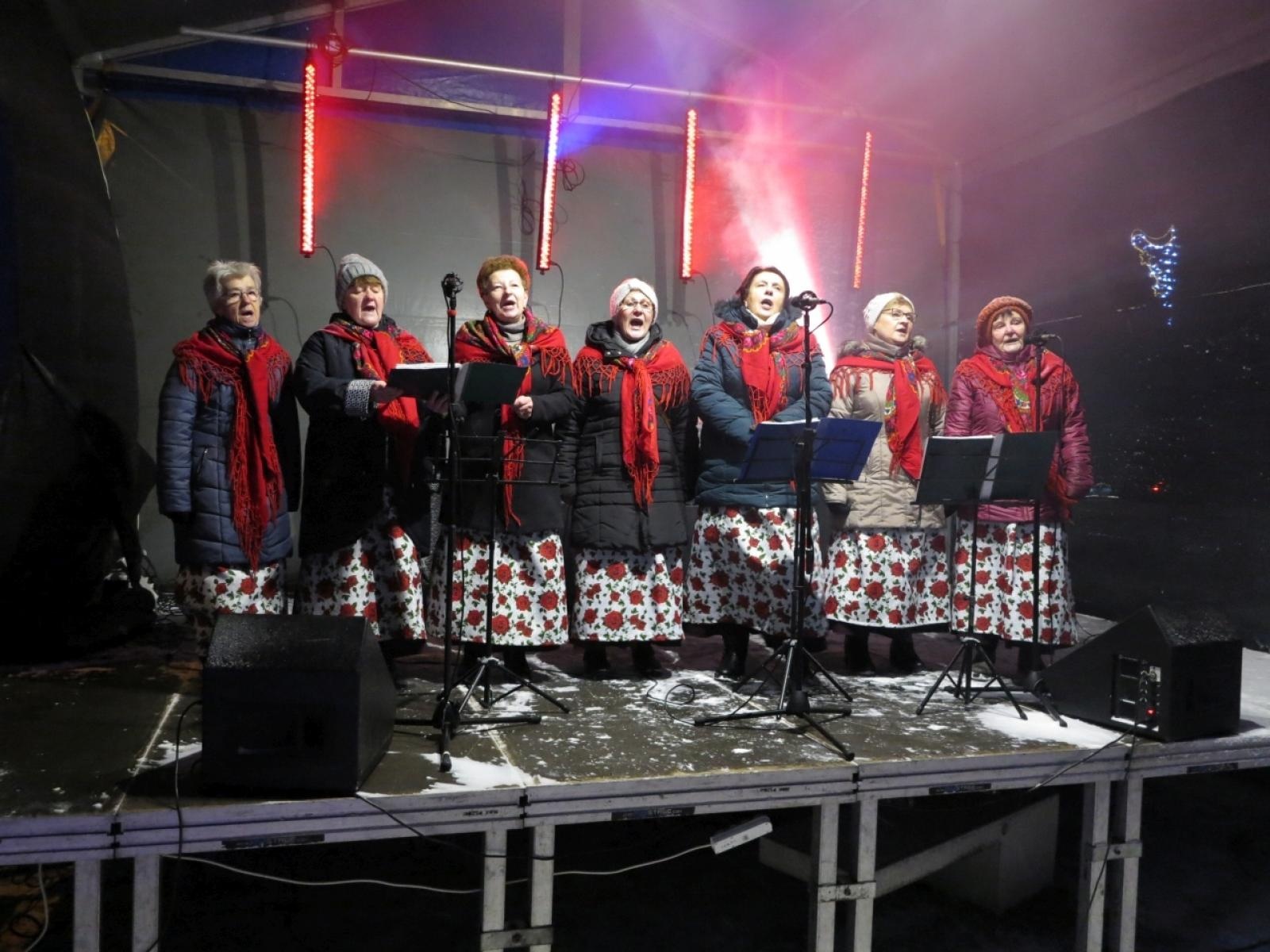 Zdjęcie w galerii na portalu naszraciborz.pl: Kornowacki kiermasz w iście zimowej aurze [FOTO i WIDEO] wiadomości z regionu