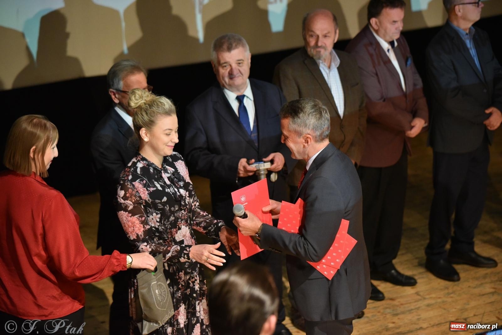 Zdjęcie w galerii na portalu naszraciborz.pl: SOLIDARNOŚĆ. Filmy o najnowszej historii Raciborza dostępne już on-line wiadomości z regionu