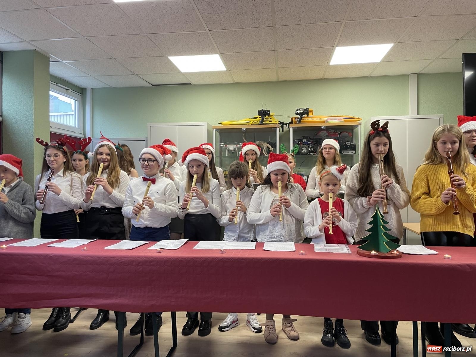 Zdjęcie w galerii na portalu naszraciborz.pl: XXI Wojewódzki Konkurs o tytuł Mistrza fletu wiadomości z regionu