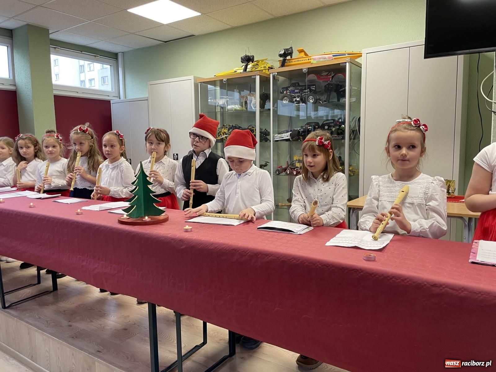 Zdjęcie w galerii na portalu naszraciborz.pl: XXI Wojewódzki Konkurs o tytuł Mistrza fletu wiadomości z regionu