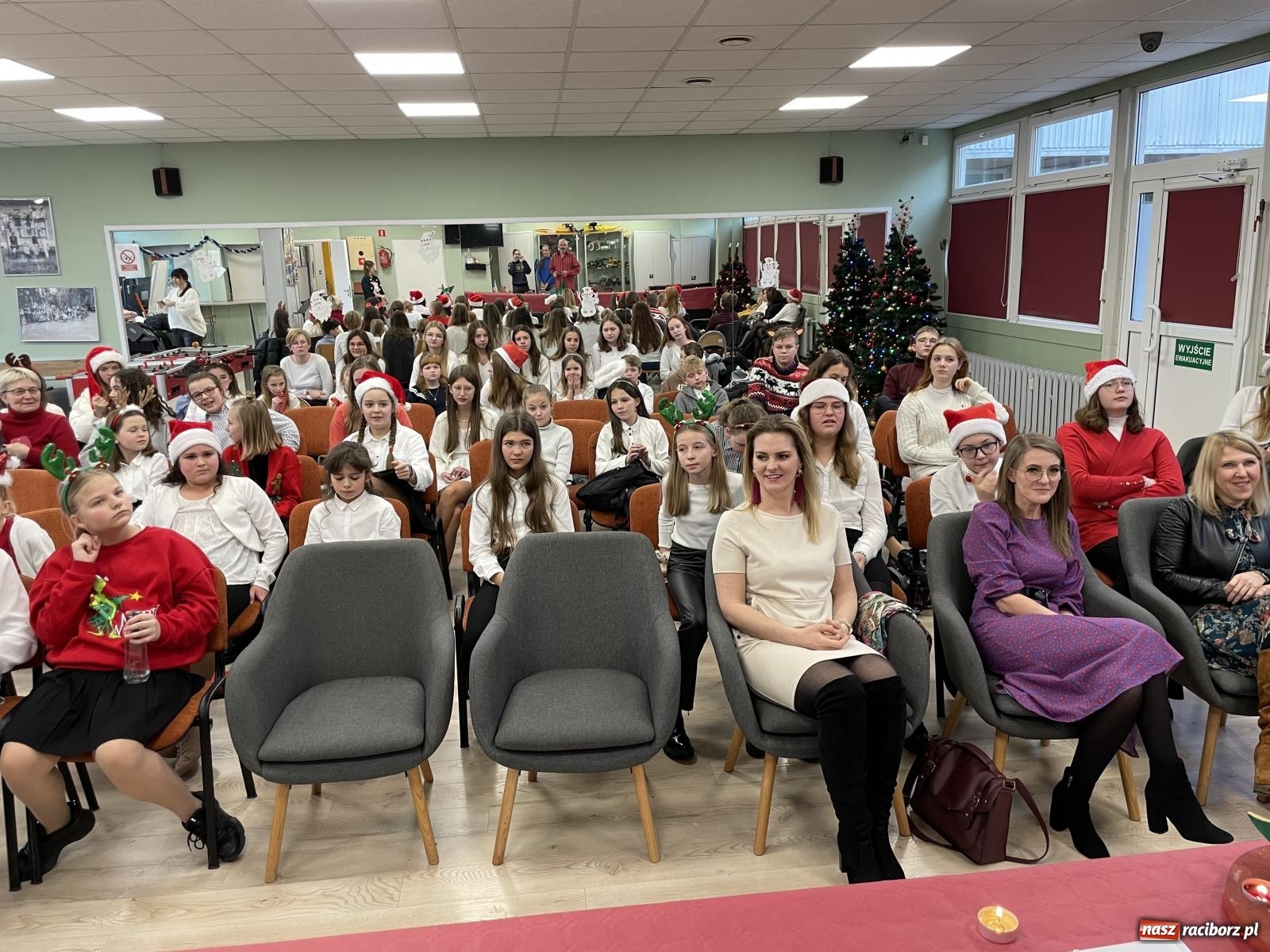 Zdjęcie w galerii na portalu naszraciborz.pl: XXI Wojewódzki Konkurs o tytuł Mistrza fletu wiadomości z regionu