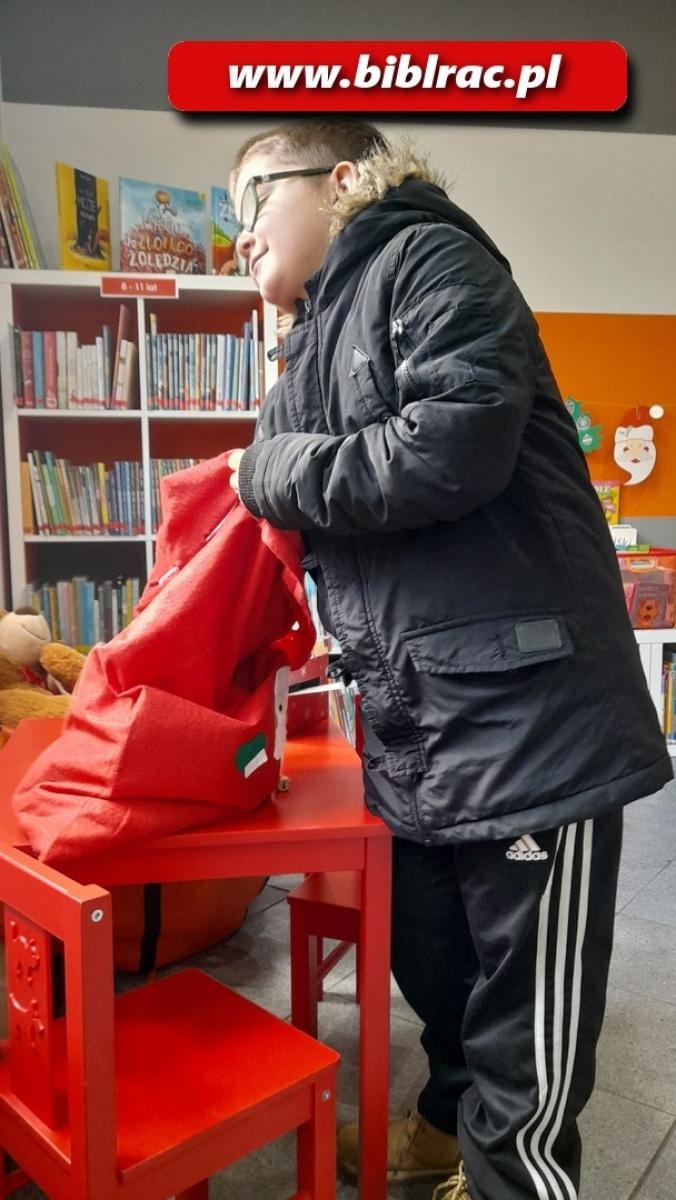 Zdjęcie w galerii na portalu naszraciborz.pl: Mikołajki w bibliotece na Ostrogu wiadomości z regionu