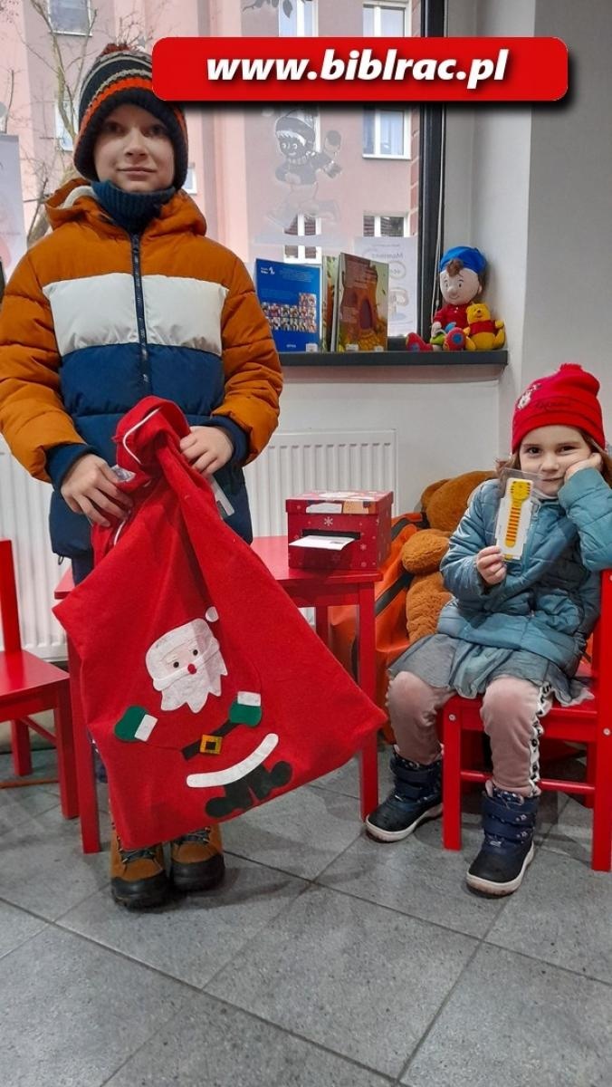 Zdjęcie w galerii na portalu naszraciborz.pl: Mikołajki w bibliotece na Ostrogu wiadomości z regionu