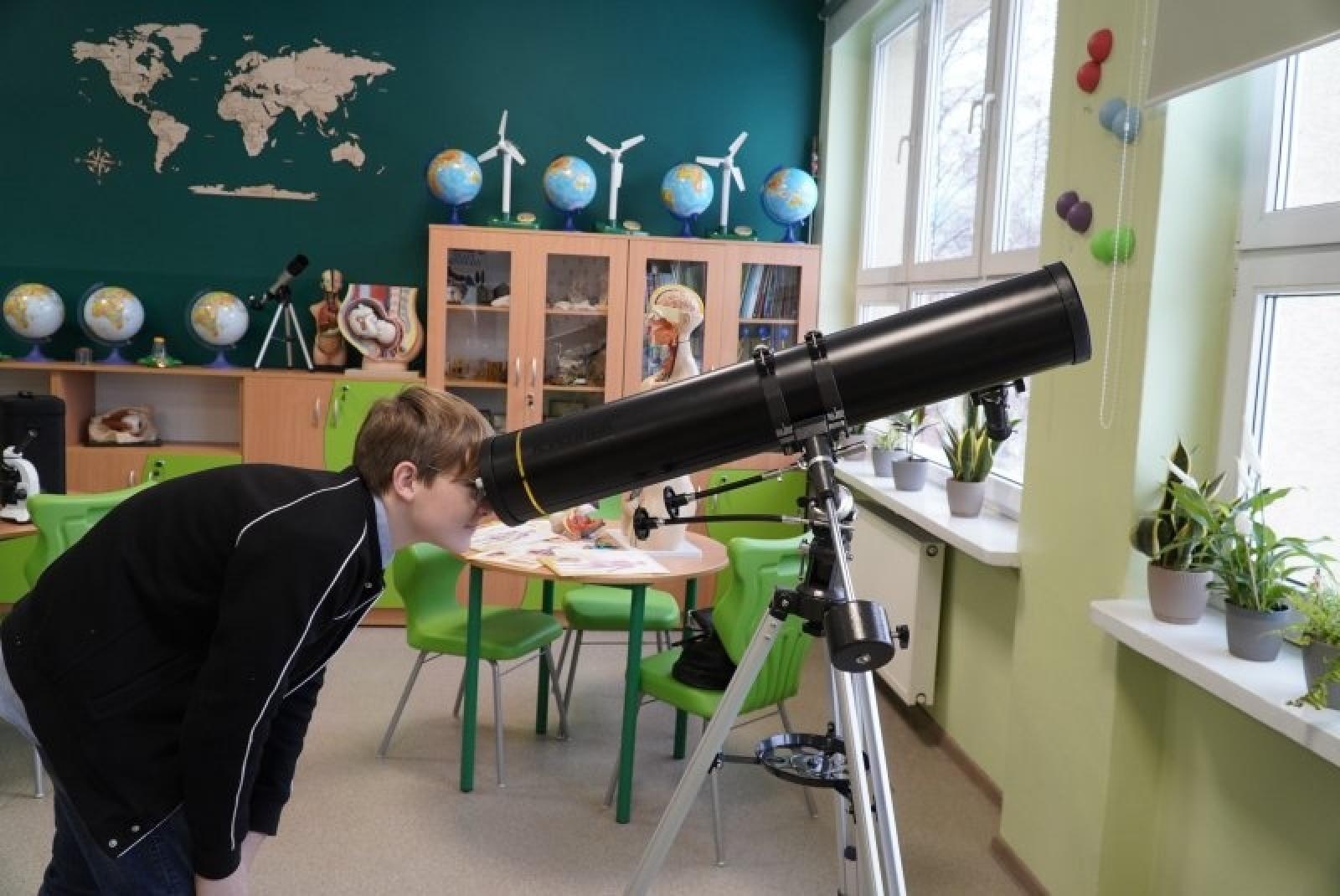 Zdjęcie w galerii na portalu naszraciborz.pl: Zielona pracownia Kasprowy otwarta w SP4 wiadomości z regionu