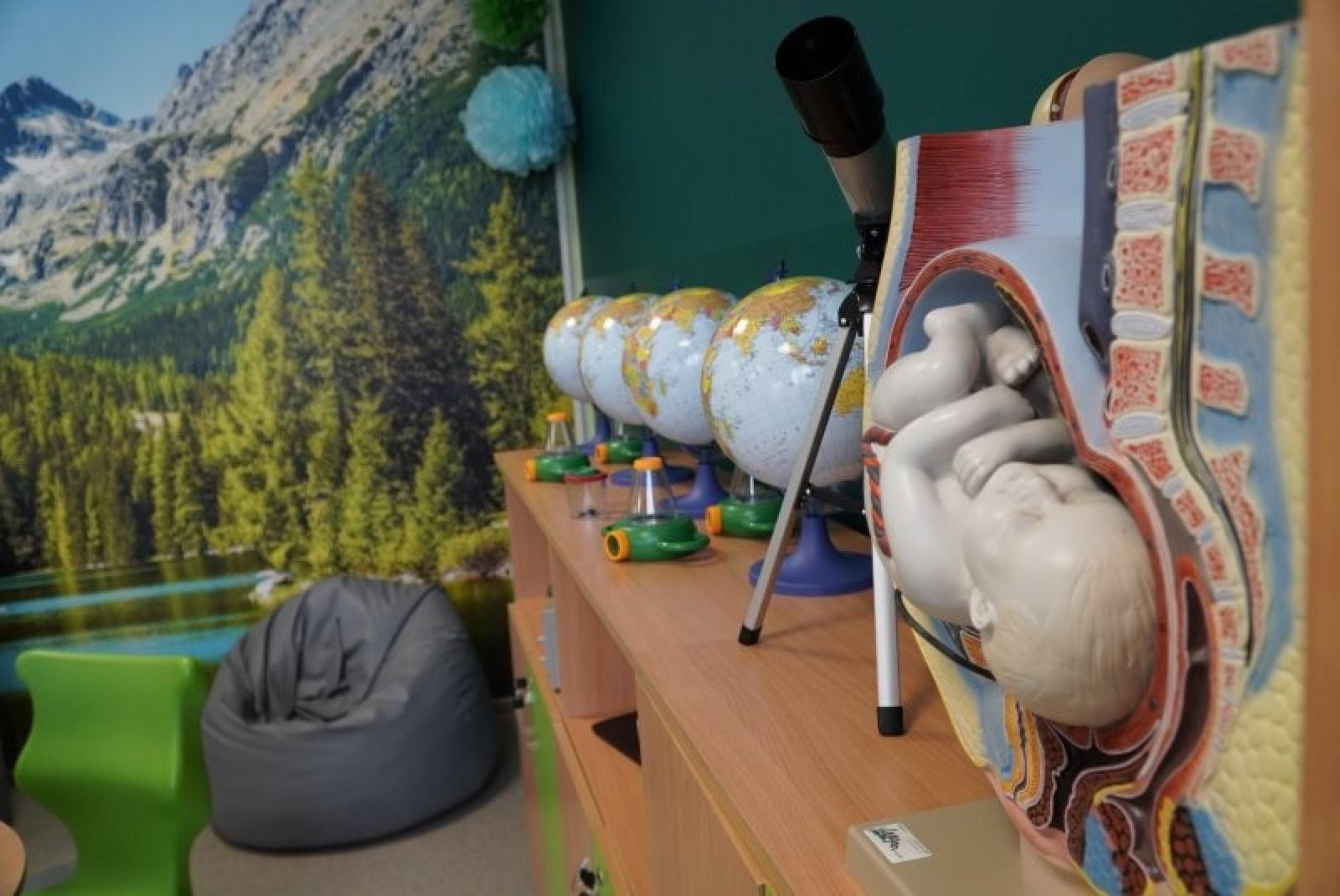 Zdjęcie w galerii na portalu naszraciborz.pl: Zielona pracownia Kasprowy otwarta w SP4 wiadomości z regionu