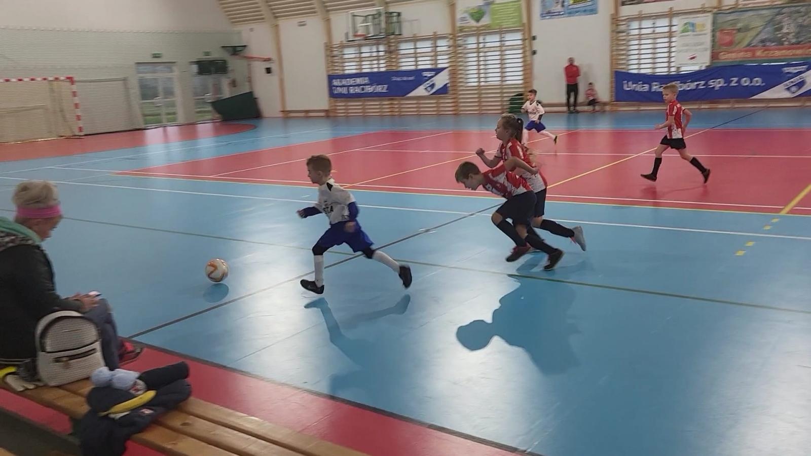 Zdjęcie w galerii na portalu naszraciborz.pl: Unici zorganizowali piłkarski turniej w Krzanowicach wiadomości z regionu