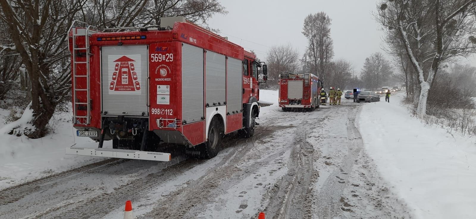 Zdjęcie w galerii na portalu naszraciborz.pl: Raport 998. Skoda i renault zderzyły się na Brzeskiej [FOTO] wiadomości z regionu