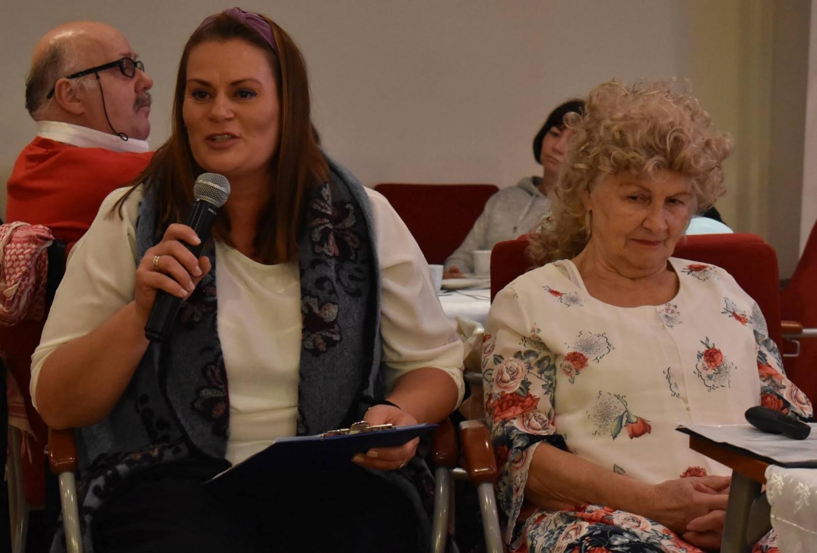 Zdjęcie w galerii na portalu naszraciborz.pl: Wśród ludzi. Świąteczny występ Grupy Teatralnej wiadomości z regionu