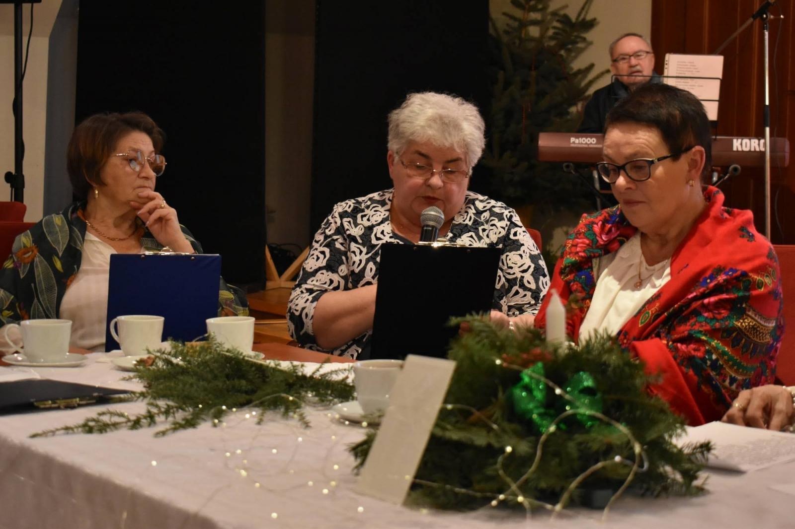 Zdjęcie w galerii na portalu naszraciborz.pl: Wśród ludzi. Świąteczny występ Grupy Teatralnej wiadomości z regionu