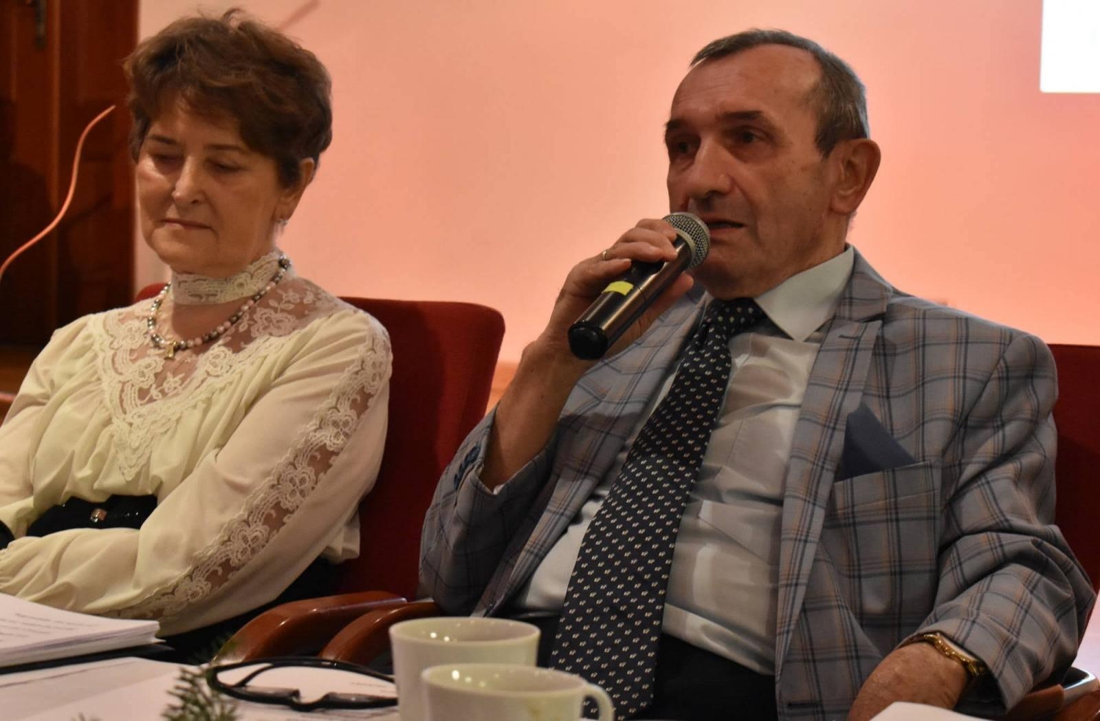 Zdjęcie w galerii na portalu naszraciborz.pl: Wśród ludzi. Świąteczny występ Grupy Teatralnej wiadomości z regionu