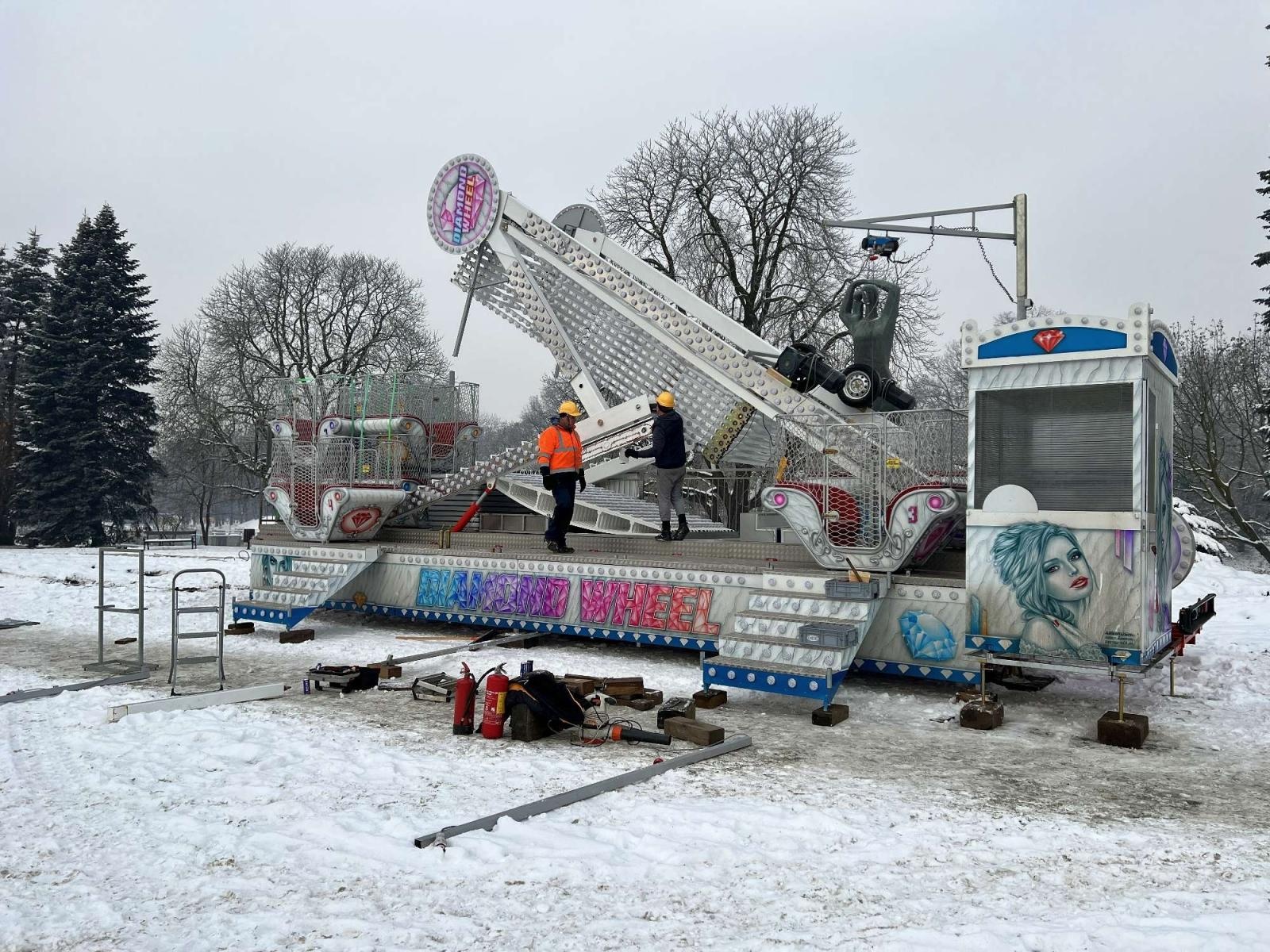 Zdjęcie w galerii na portalu naszraciborz.pl: Diabelski młyn już w Raciborzu. Jak zdobyć darmowe bilety [WIDEO] wiadomości z regionu