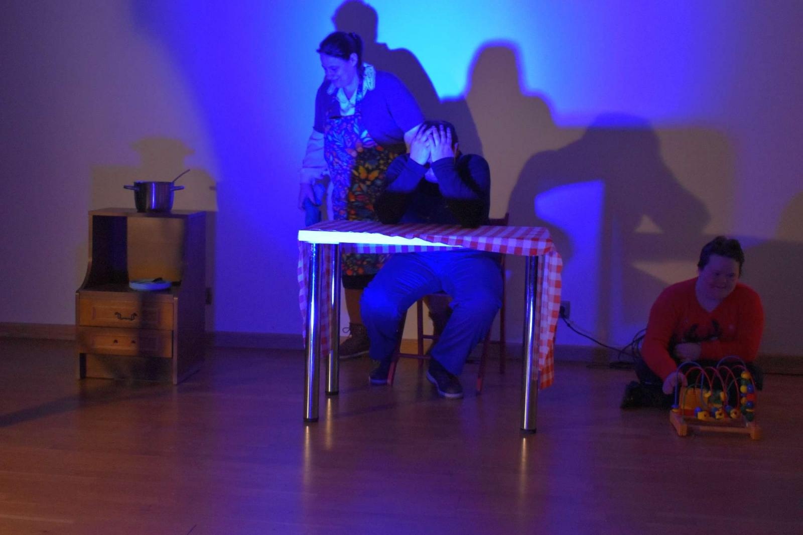 Zdjęcie w galerii na portalu naszraciborz.pl: Stowarzyszenie DOM zorganizowało spotkanie świąteczne na zamku wiadomości z regionu