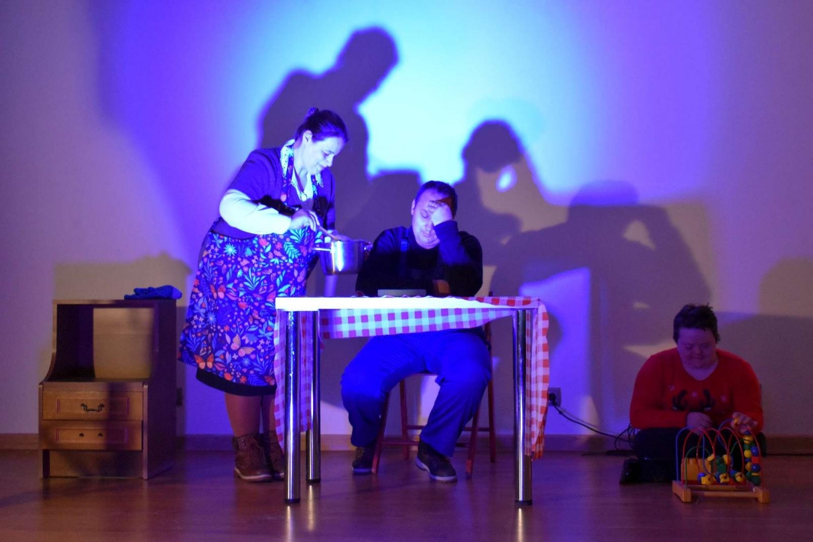 Zdjęcie w galerii na portalu naszraciborz.pl: Stowarzyszenie DOM zorganizowało spotkanie świąteczne na zamku wiadomości z regionu