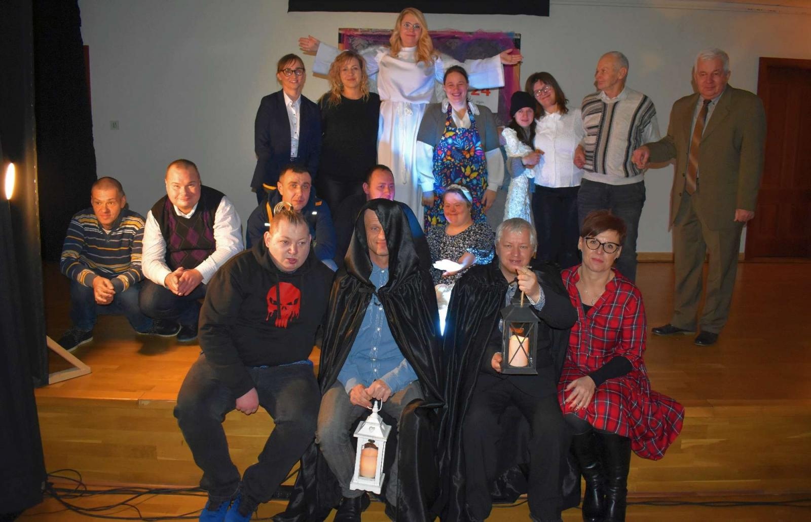 Zdjęcie w galerii na portalu naszraciborz.pl: Stowarzyszenie DOM zorganizowało spotkanie świąteczne na zamku wiadomości z regionu