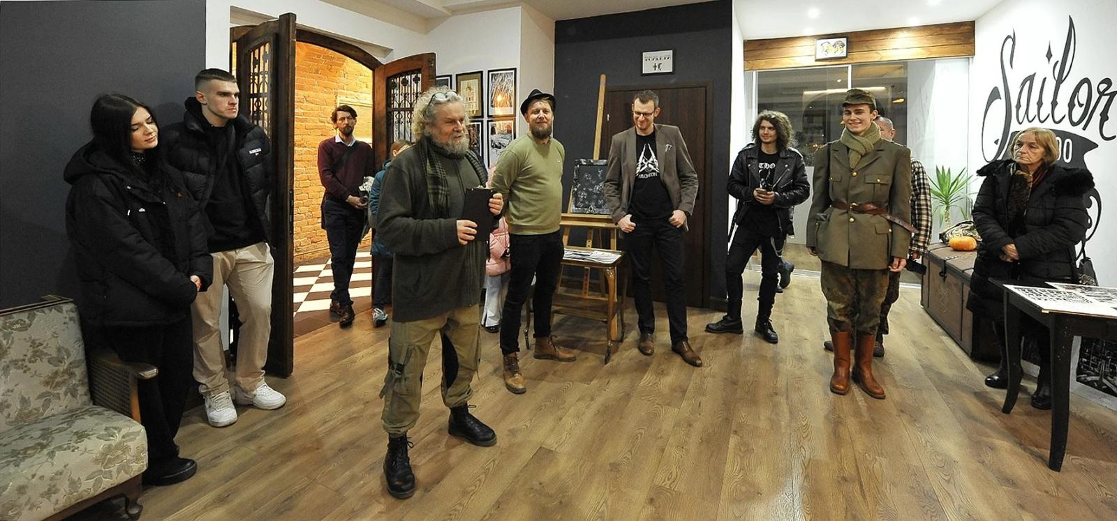 Zdjęcie w galerii na portalu naszraciborz.pl: Profesor Franciszek Nieć z wystawą ilustracji w Raciborzu wiadomości z regionu