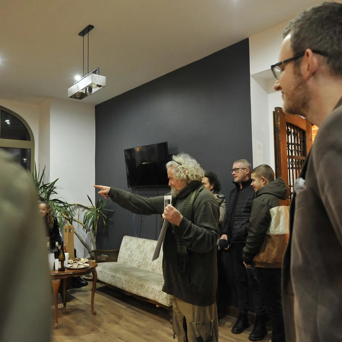 Zdjęcie w galerii na portalu naszraciborz.pl: Profesor Franciszek Nieć z wystawą ilustracji w Raciborzu wiadomości z regionu