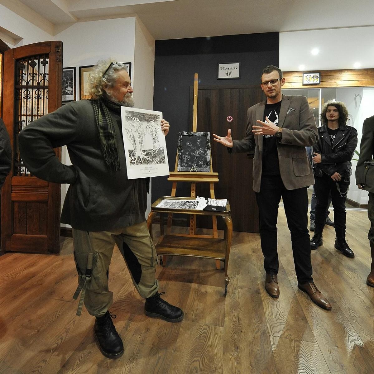 Zdjęcie w galerii na portalu naszraciborz.pl: Profesor Franciszek Nieć z wystawą ilustracji w Raciborzu wiadomości z regionu