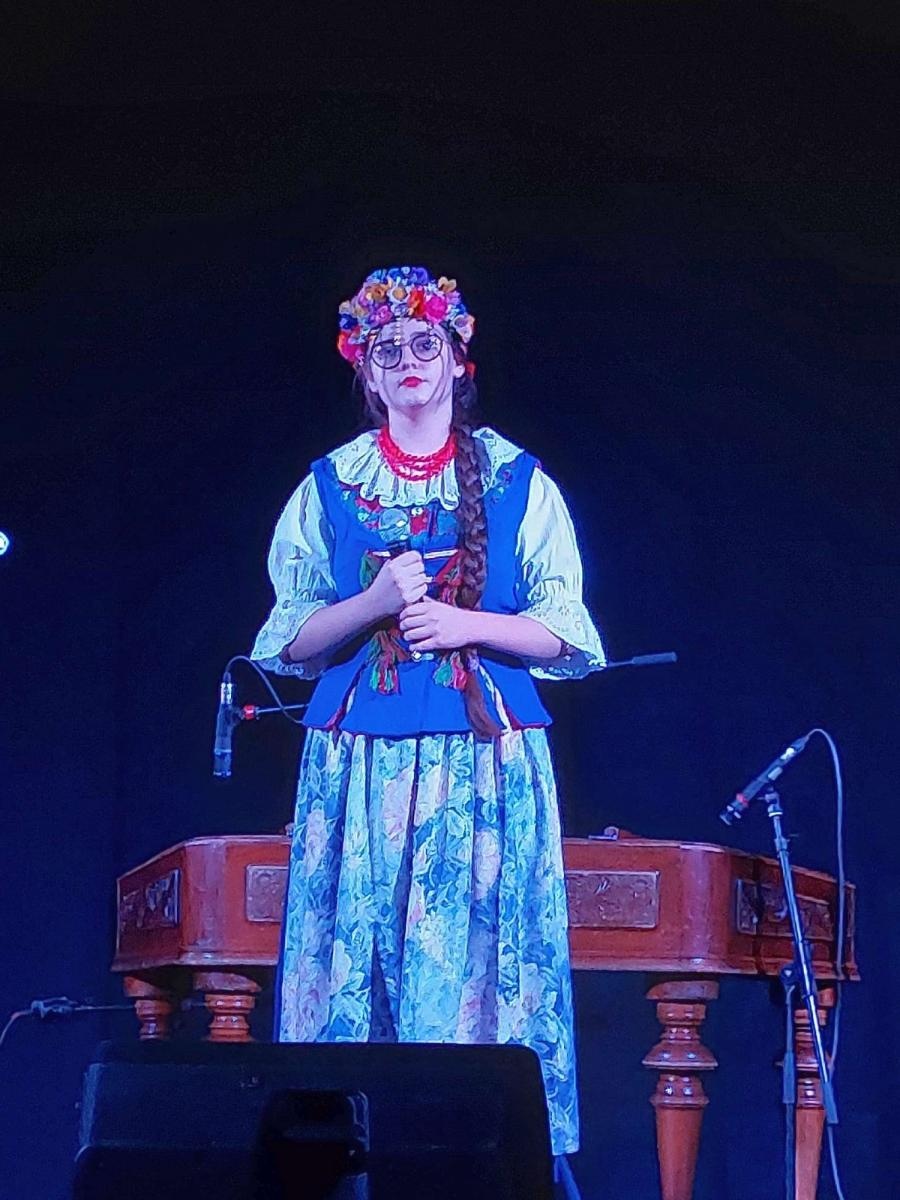 Zdjęcie w galerii na portalu naszraciborz.pl: Raciborzanki na opawskim koncercie Długie Noce wiadomości z regionu