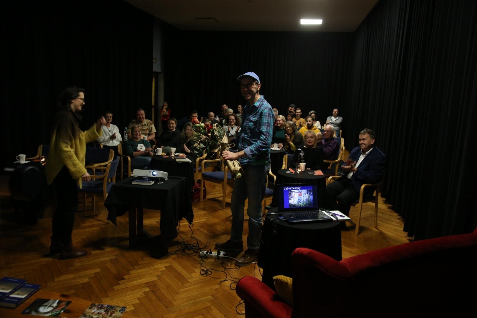 Zdjęcie w galerii na portalu naszraciborz.pl: Z Raciborza w cztery świata strony. 15 lat slajdowisk L. Szczasnego wiadomości z regionu