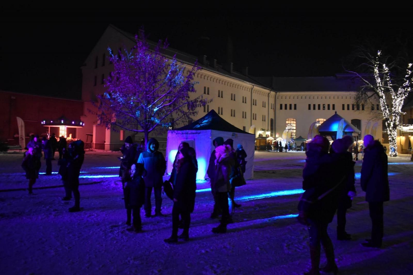 Zdjęcie w galerii na portalu naszraciborz.pl: Zamkowy jarmark 2022 - dzień pierwszy za nami [FOTO] wiadomości z regionu